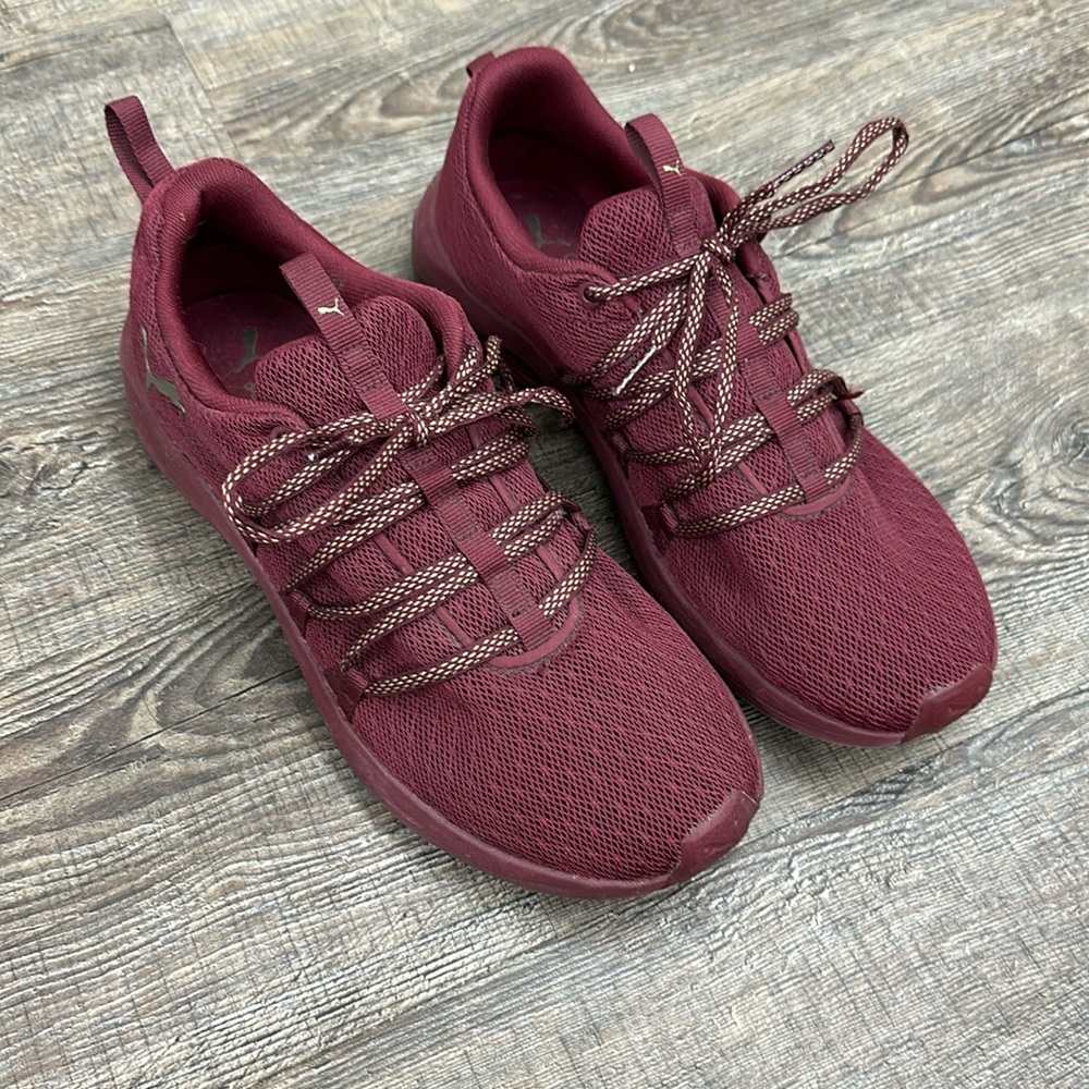 Women’s Puma Sneakers